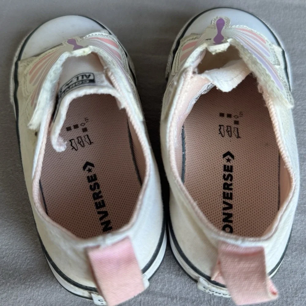 Size 8c - Girl's Sneakers Converse Chuck Taylor All Star Butterfly Shoes